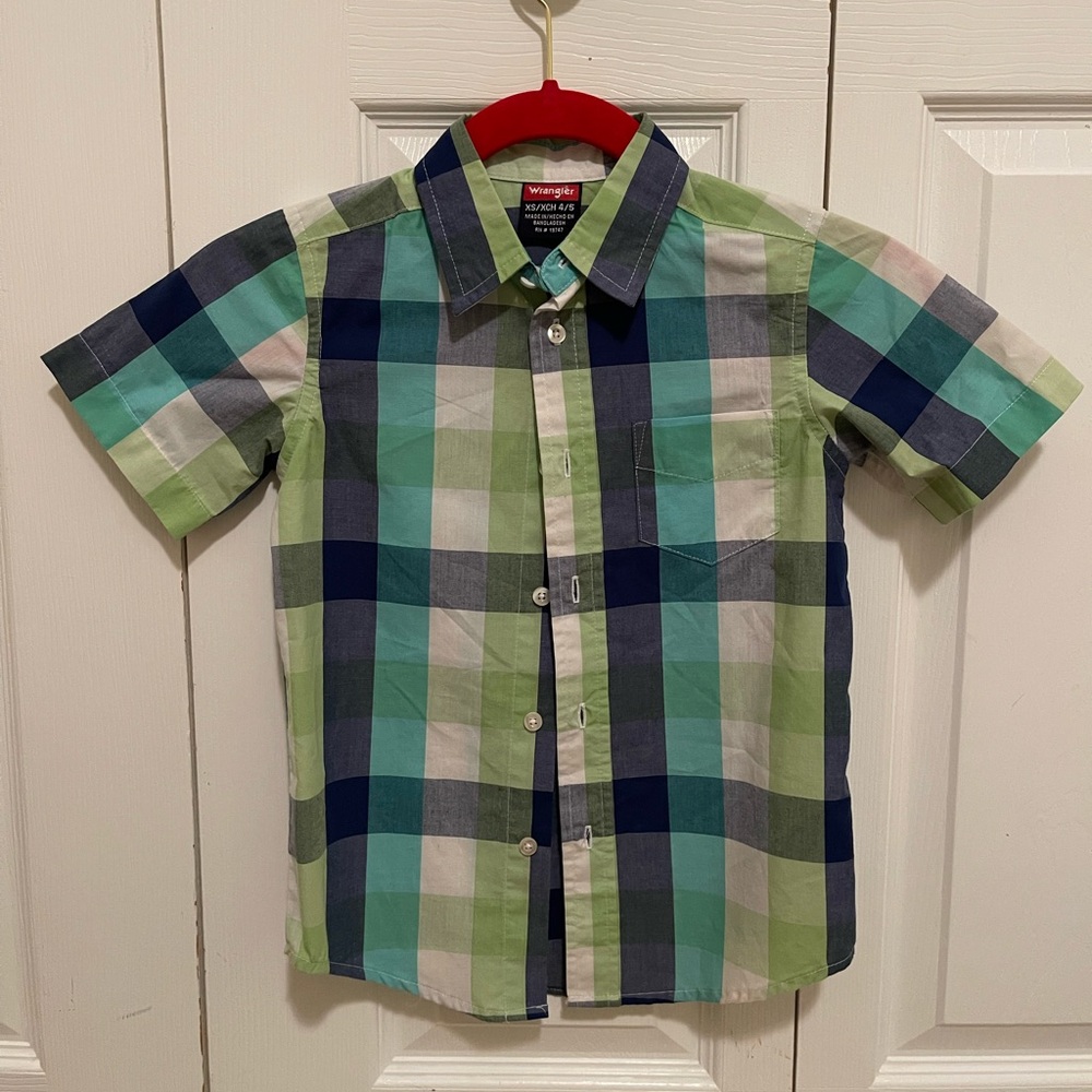 Wrangler button up XS
Great condition